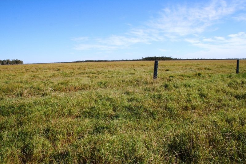 Photo - Beaver Rock QLD 4650 - Image 5