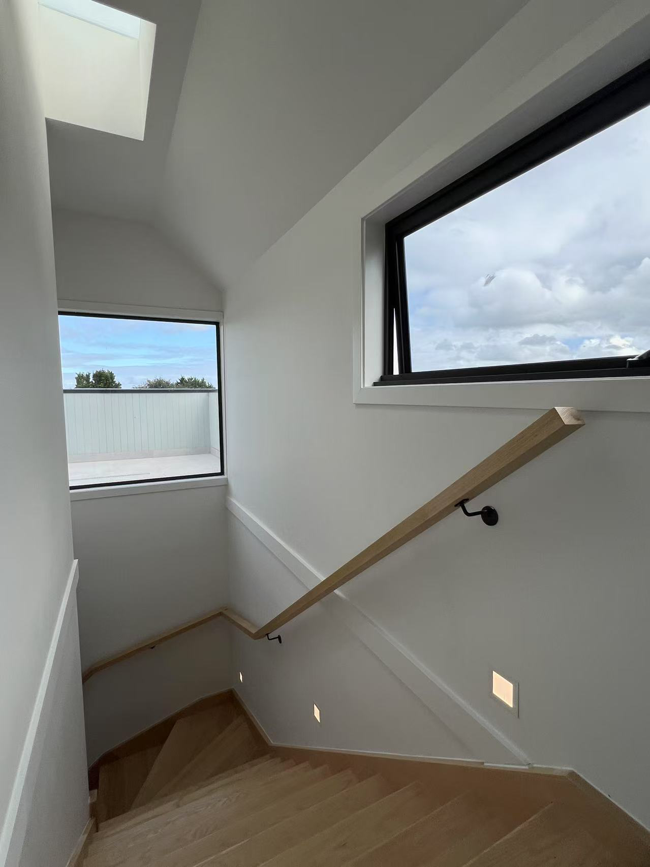  - Image 5