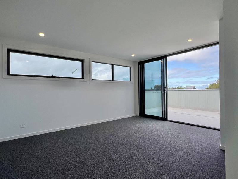 Photo - Bentleigh East VIC 3165 - Image 6