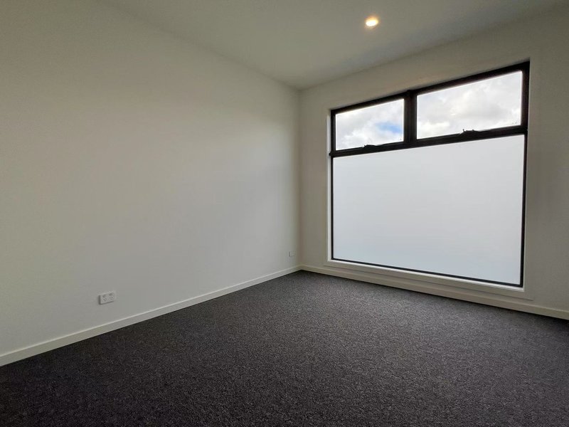 Photo - Bentleigh East VIC 3165 - Image 8