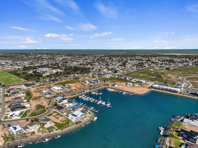 Photo - Berth 124 Inverness Way, Wallaroo SA 5556 - Image 4