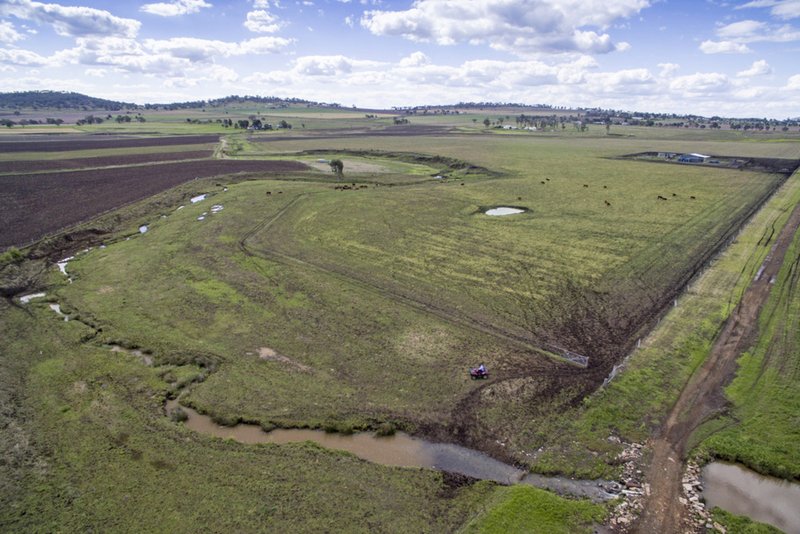 Photo - "Bonaccord" Oestreich Road, Wellcamp QLD 4350 - Image 2