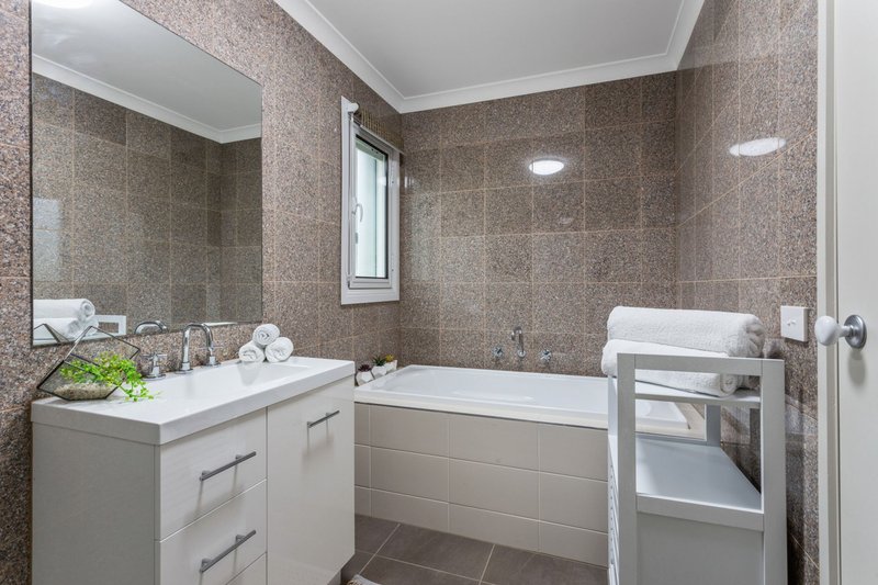 Photo - Bulla VIC 3428 - Image 24