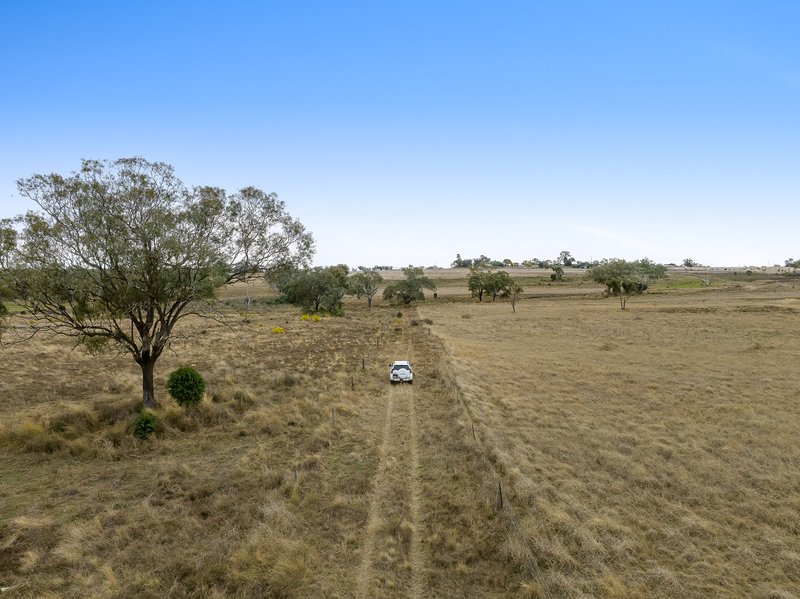 Photo - "Bungaree" 2667 Toowoomba-Cecil Plains Road, Linthorpe QLD 4356 - Image 19