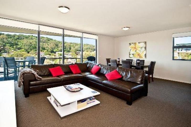 Photo - Burleigh Heads QLD 4220 - Image 4