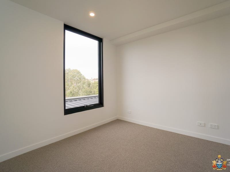 Photo - Burwood VIC 3125 - Image 2