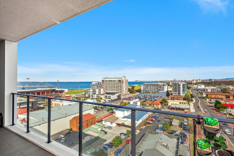 Photo - C1001/28 Burelli Street, Wollongong NSW 2500 - Image 3