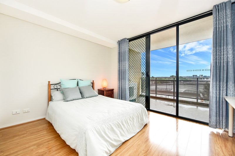 Photo - C216/27-29 George Street, North Strathfield NSW 2137 - Image 4