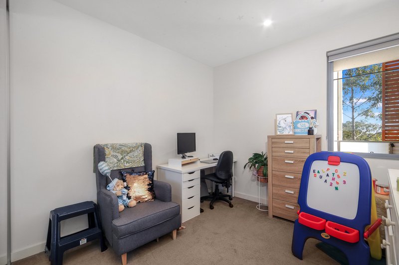 Photo - C303/2 Rowe Drive, Potts Hill NSW 2143 - Image 6