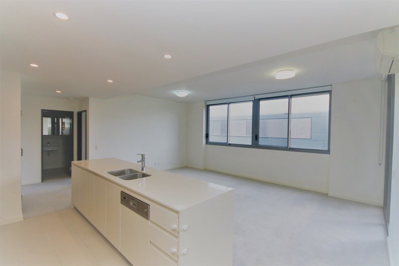 Photo - C418/14 Nuvolari Place, Wentworth Point NSW 2127 - Image 2