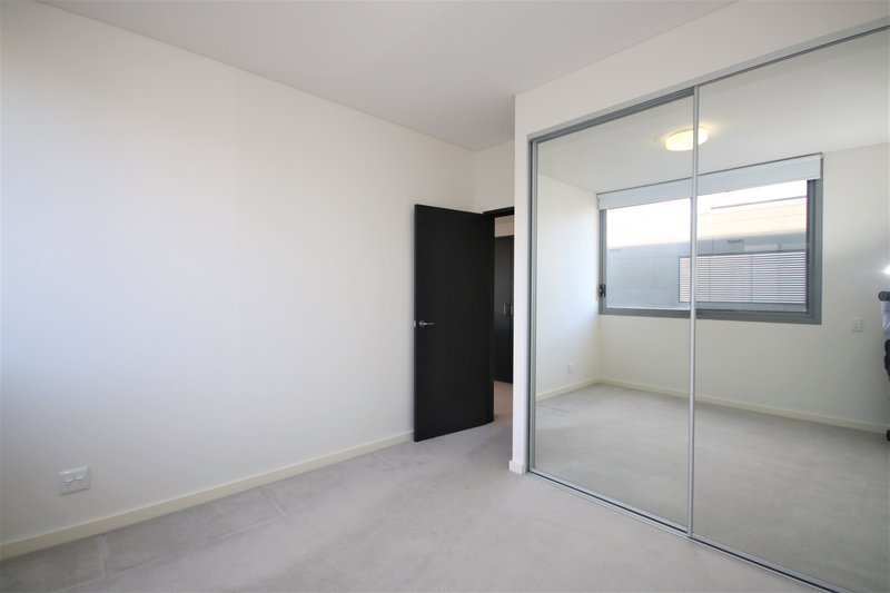 Photo - C418/14 Nuvolari Place, Wentworth Point NSW 2127 - Image 6