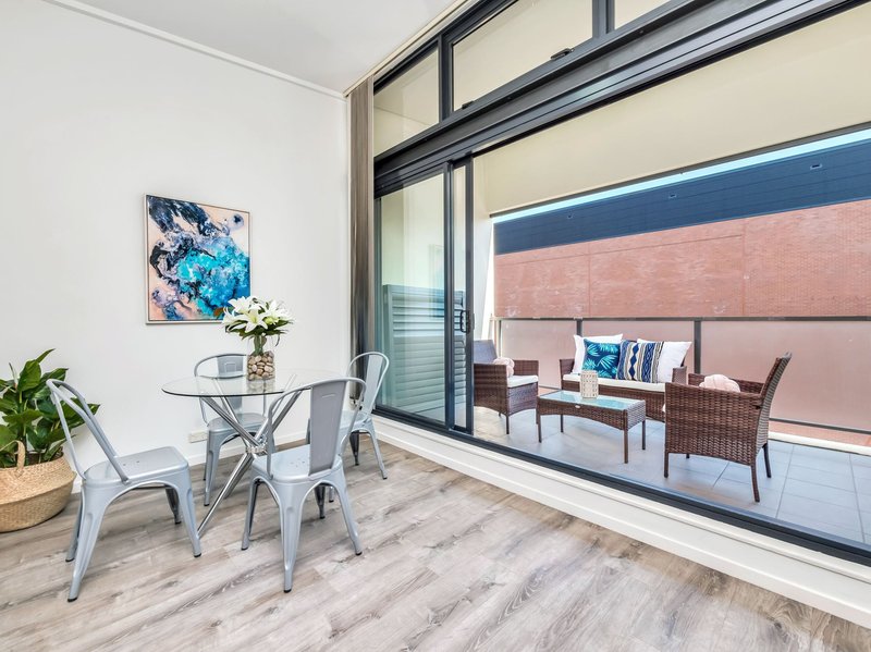 Photo - C809/2 Mandible Street, Alexandria NSW 2015 - Image 4