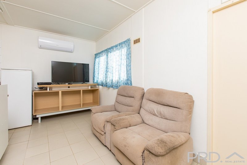 Photo - Cabin 13, 498 Sturt Highway (Sunraysia Holiday Park) , Mildura VIC 3500 - Image 5