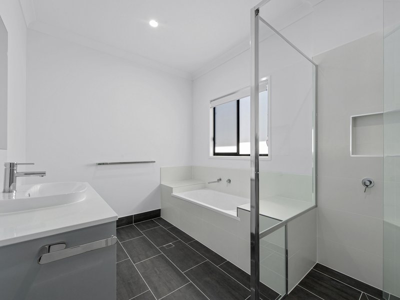 Photo - Carseldine QLD 4034 - Image 6
