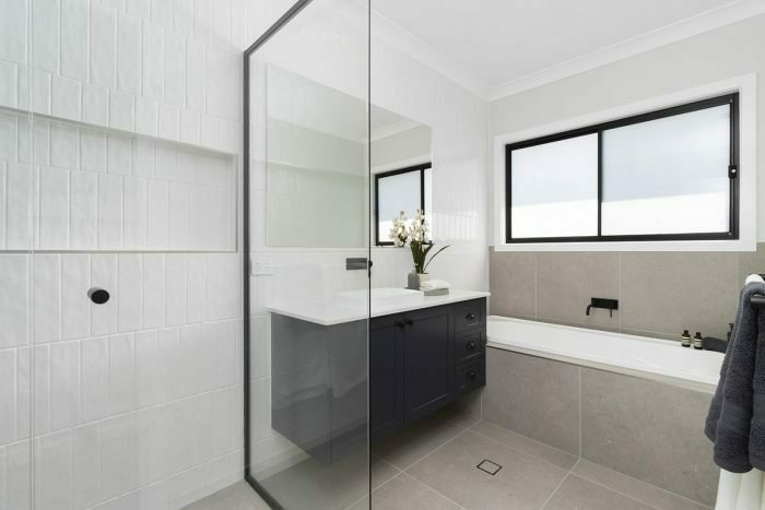 Photo - Clayfield QLD 4011 - Image 13