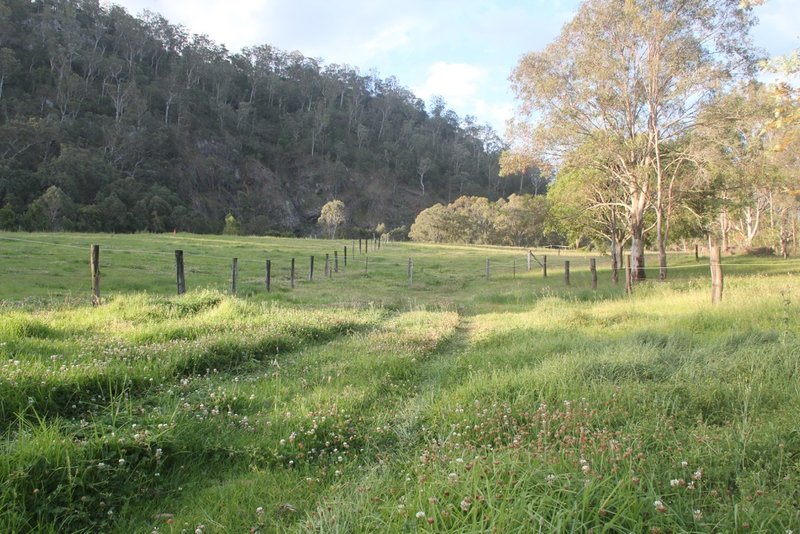 Photo - 'Cliffdale' 1932 Murphys Creek Road, Murphys Creek QLD 4352 - Image 12