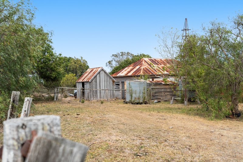 Photo - "Cooby Crest" 101 Pipeline Road, Meringandan QLD 4352 - Image 15