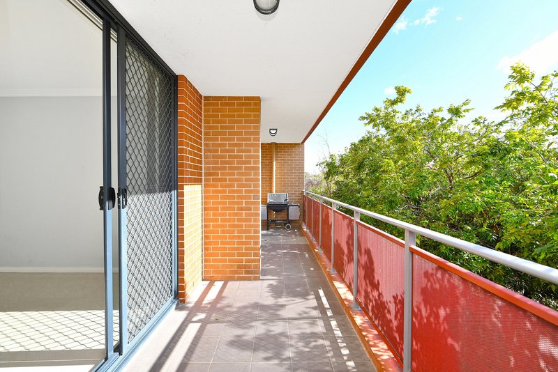 Photo - D105/29 George Street, North Strathfield NSW 2137 - Image 5