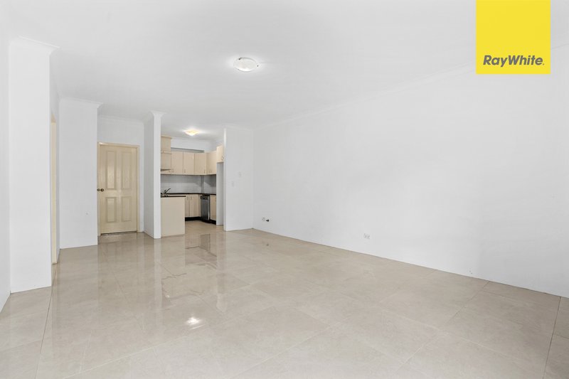 Photo - D1/88-98 Marsden Street, Parramatta NSW 2150 - Image 8