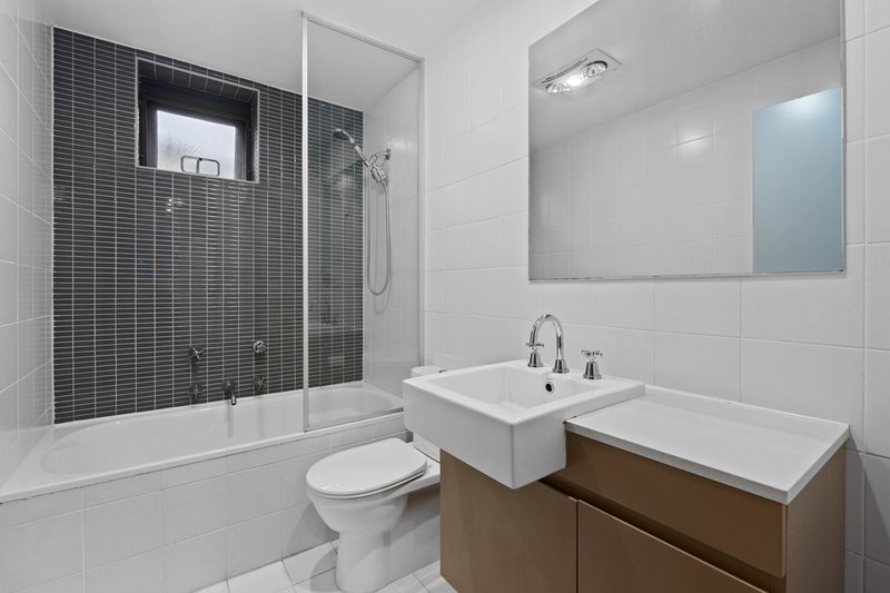 Photo - D301/35 Arncliffe Street, Wolli Creek NSW 2205 - Image 6