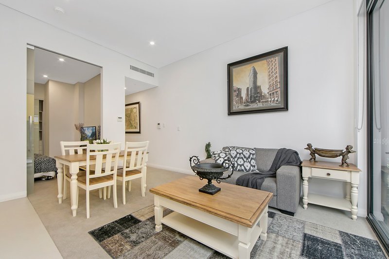 Photo - D4004/1 Hamilton Crescent, Ryde NSW 2112 - Image 4