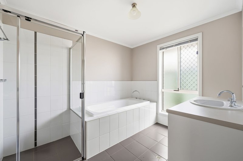 Photo - D.H.A (Defence Housing Australia) , Evanston Gardens SA 5116 - Image 4