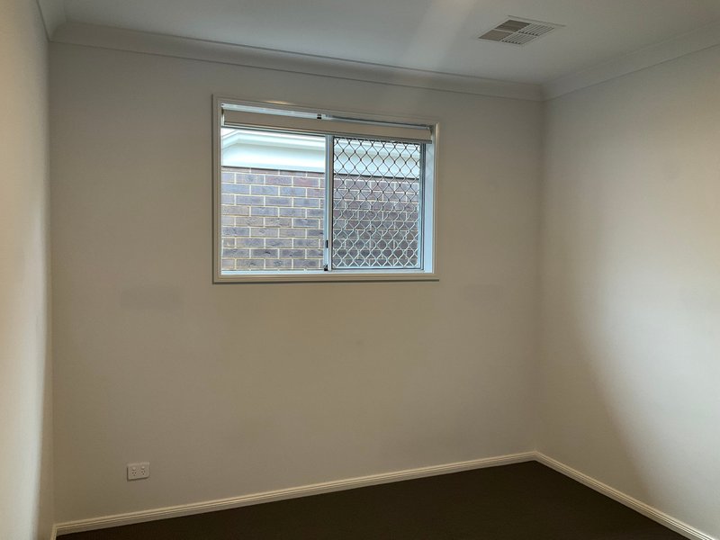 Photo - DHA Defence Housing Australia , Evanston South SA 5116 - Image 8