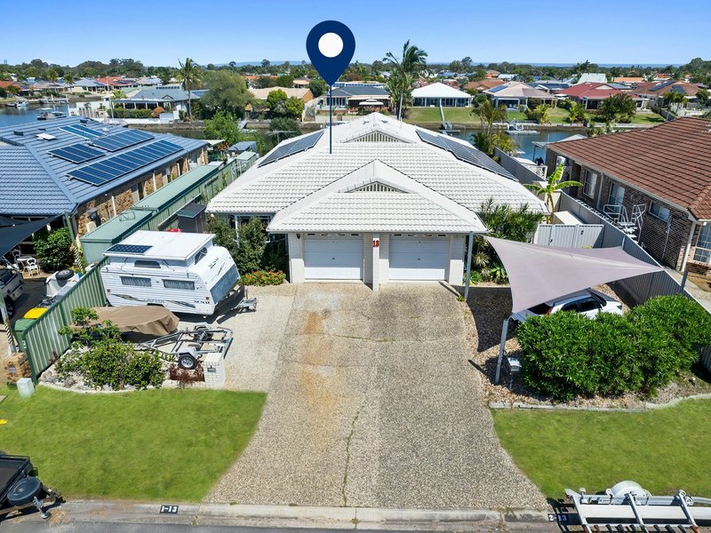 Photo - Duplex 1/13 Pentas Drive, Bongaree QLD 4507 - Image 3