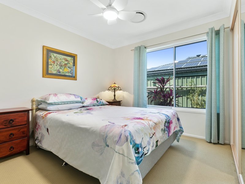 Photo - Duplex 1/13 Pentas Drive, Bongaree QLD 4507 - Image 15