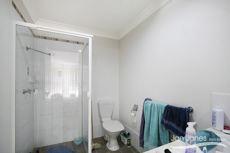 Photo - Duplex 2/10 Adonis Ct , Rothwell QLD 4022 - Image 6