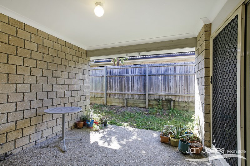 Photo - Duplex 2/10 Adonis Ct , Rothwell QLD 4022 - Image 10