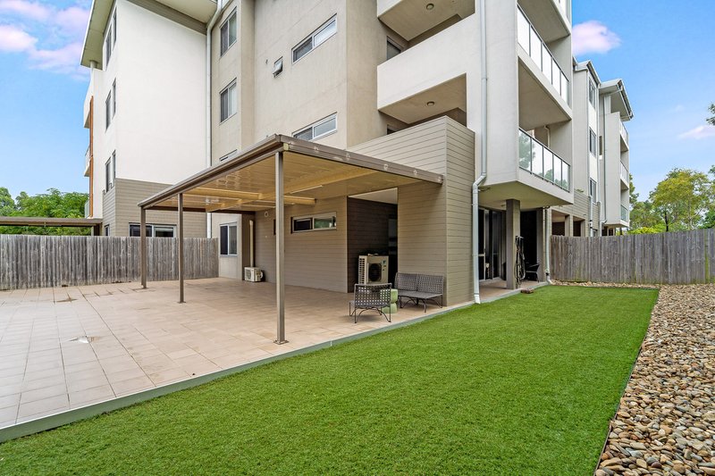 E104/2 Rowe Drive, Potts Hill NSW 2143