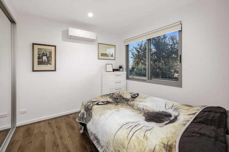 Photo - E105/2 Rowe Drive, Potts Hill NSW 2143 - Image 4