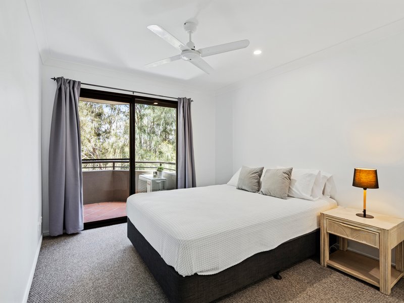 Photo - E17/1 Great Hall Drive, Miami QLD 4220 - Image 4