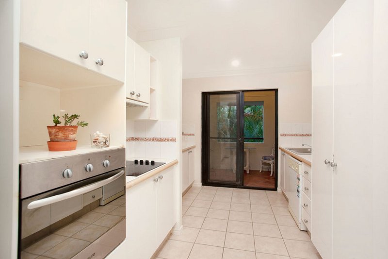 Photo - E37/1 Great Hall Drive, Miami QLD 4220 - Image 11