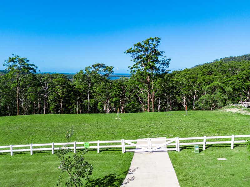 Photo - Emerald Mountain View, Tanglewood NSW 2488 - Image 14