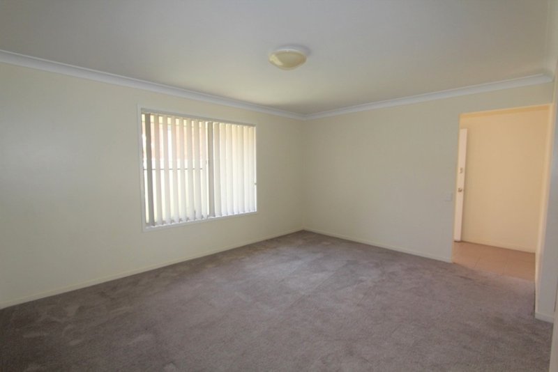 Photo - Emerald QLD 4720 - Image 2