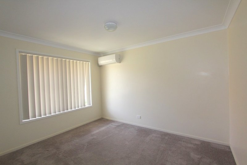 Photo - Emerald QLD 4720 - Image 11