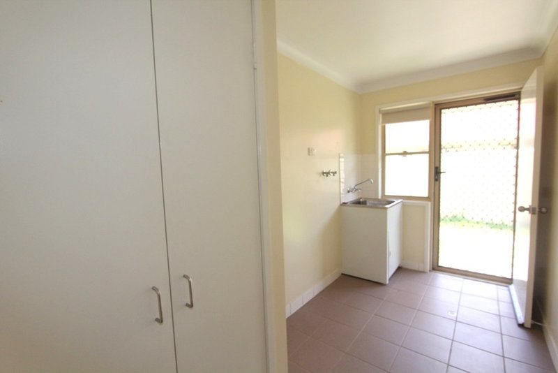 Photo - Emerald QLD 4720 - Image 13