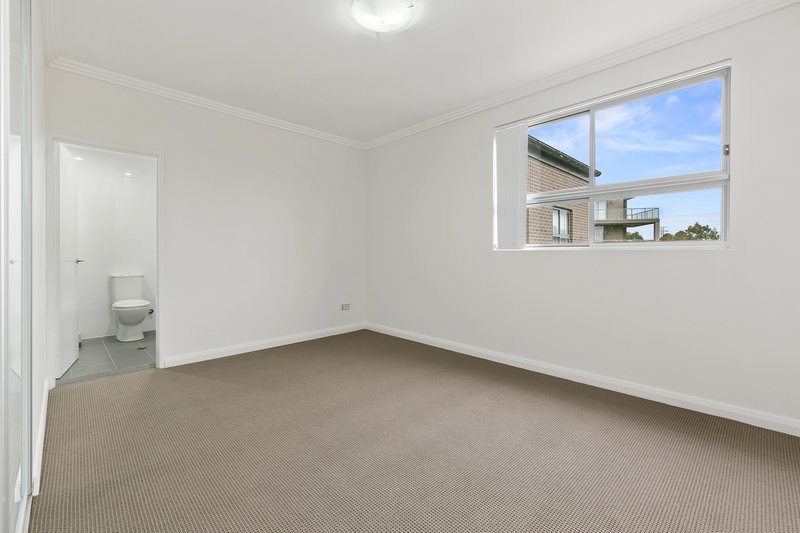 Photo - F108/81-86 Courallie Avenue, Homebush West NSW 2140 - Image 2