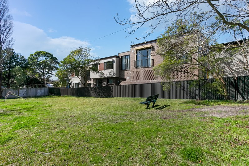 Photo - F20/31 Forest Way, Frenchs Forest NSW 2086 - Image 3