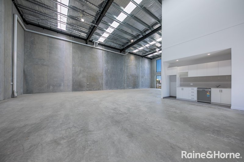 Photo - Factory 1/24 Pioneer Way, New Gisborne VIC 3438 - Image 5