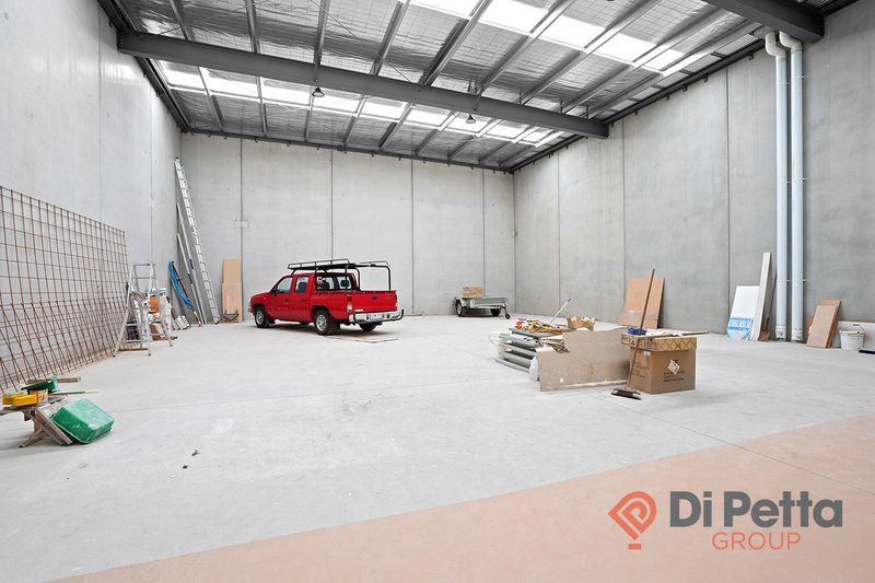 Photo - Factory 2 / 62 Industrial Circuit, Cranbourne West VIC 3977 - Image 2