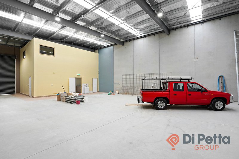 Photo - Factory 2 / 62 Industrial Circuit, Cranbourne West VIC 3977 - Image 3