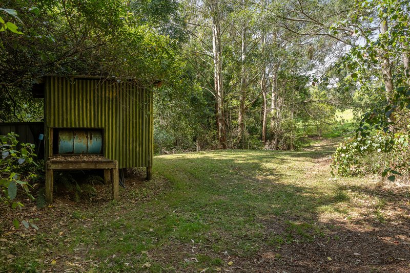 Photo - "Firewheel" 54 Spencer Road, Ravensbourne QLD 4352 - Image 23