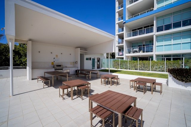 Photo - G04/2 Creek Street, Coolangatta QLD 4225 - Image 17