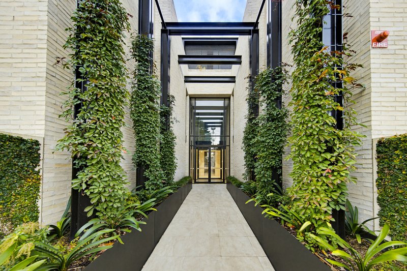 Photo - G06/369 Cotham Road, Kew VIC 3101 - Image 2
