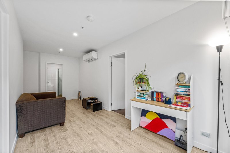 Photo - G10/115 Burwood Highway, Burwood East VIC 3151 - Image 2