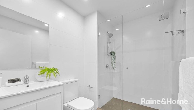 Photo - G2/2 Saxby Close, Botany NSW 2019 - Image 7
