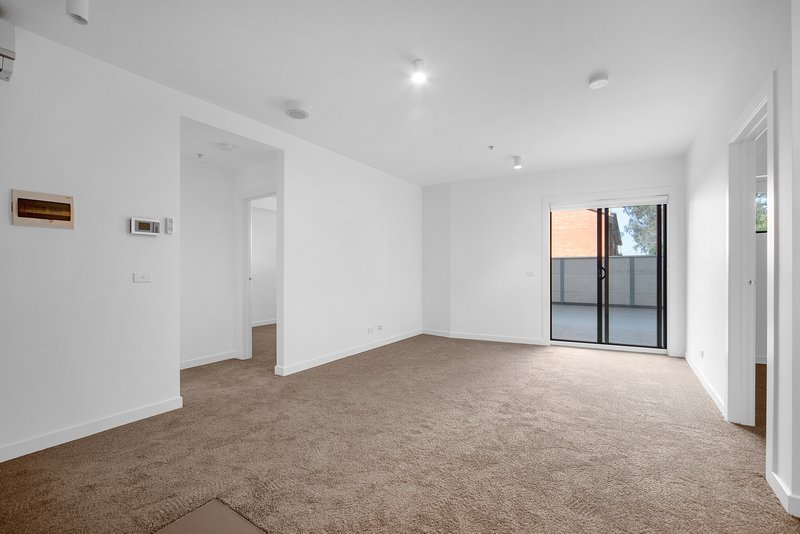 Photo - G3/699c Barkly Street, West Footscray VIC 3012 - Image 2